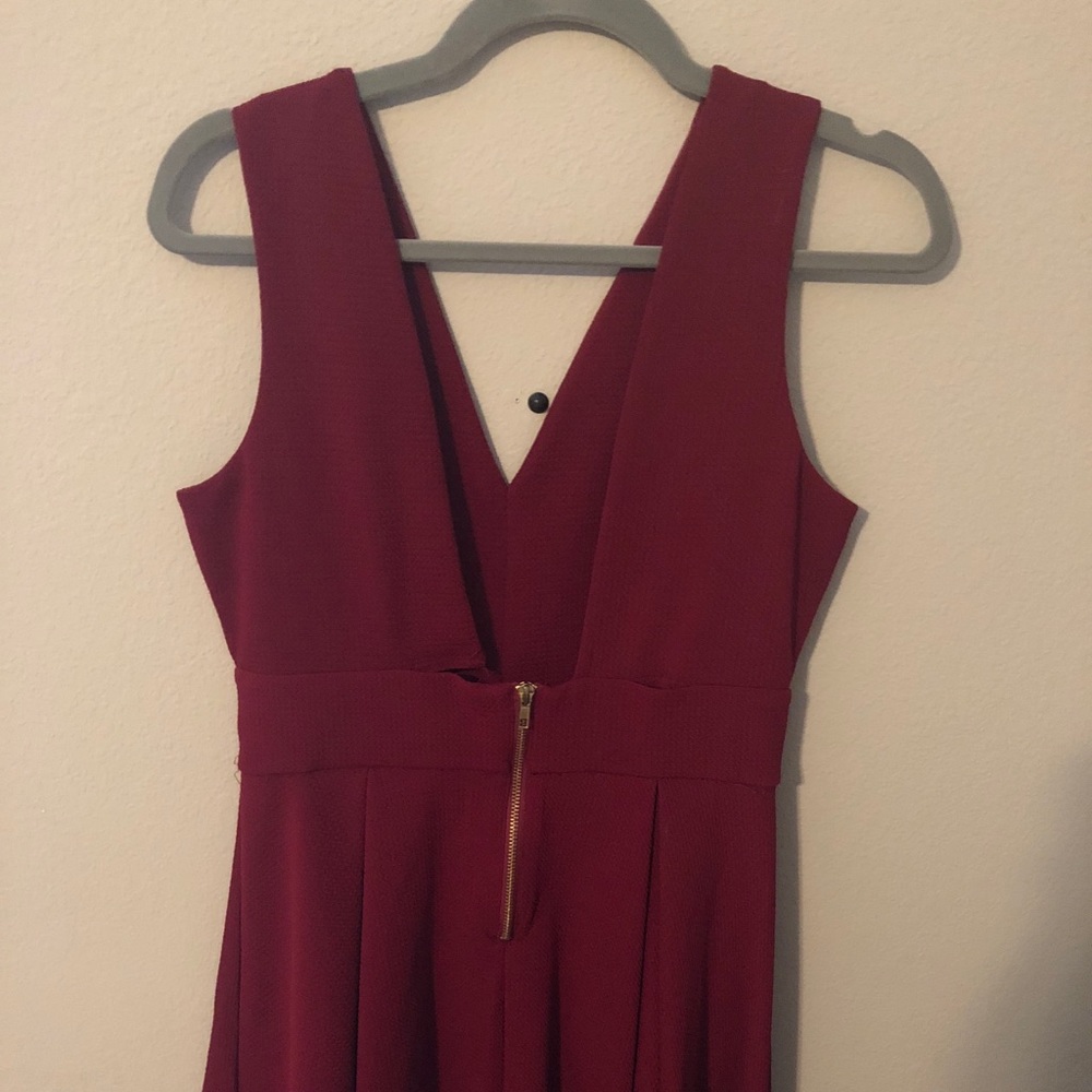 MAROON WOMEN’S FORMAL DRESS